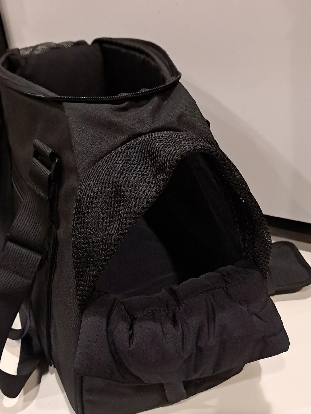 NWOT NIB BurgeonNest Pet Purse Carrier Black PTB- QXWS-US